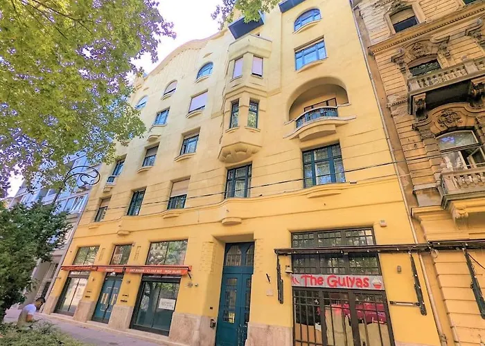 Appartement Charming - Flora's Budapest